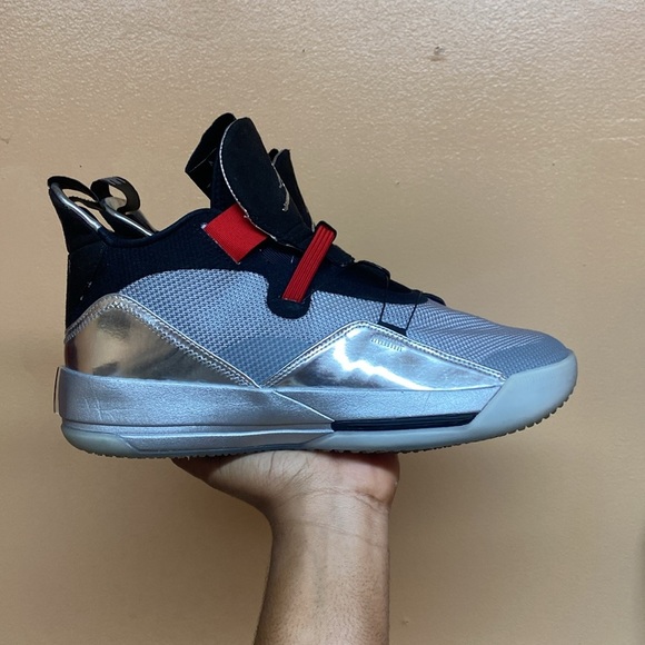Nike Air Jordan XXXIII 33 All-Star Metallic Silver Black Charlotte AQ8830-005 - Picture 1 of 17